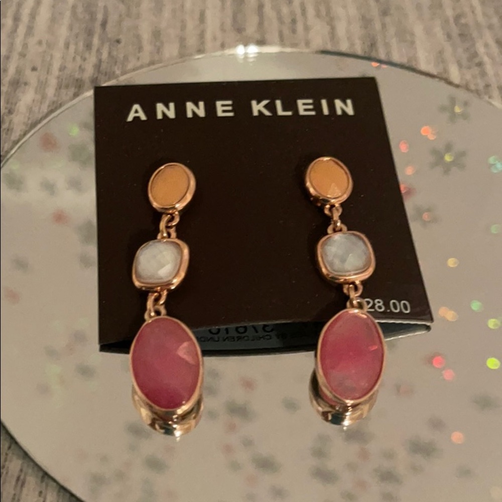 Anne Klein beautiful set of drop earrings 💐💝🎁